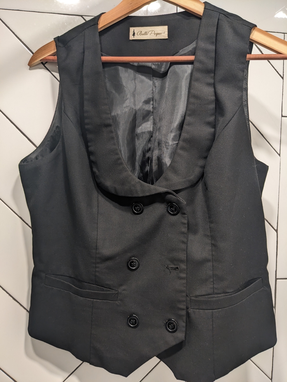 Chic Double-Breasted Black Waistcoat - Picture 2 of 4